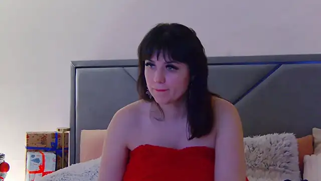 BellaHillss online show from January 2025 01:11:01 AM