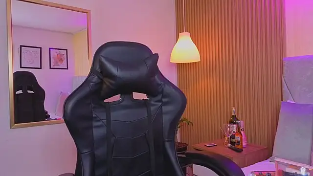 Snapshot of Dakota_diaz_ chatting on February 2026 07:51:02 PM Dakota diaz online show from February 2026 07:51:02 PM