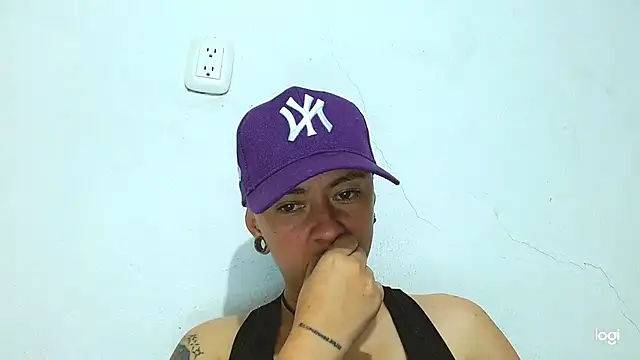 tomboyblue online show from January 2025 11:00:01 PM