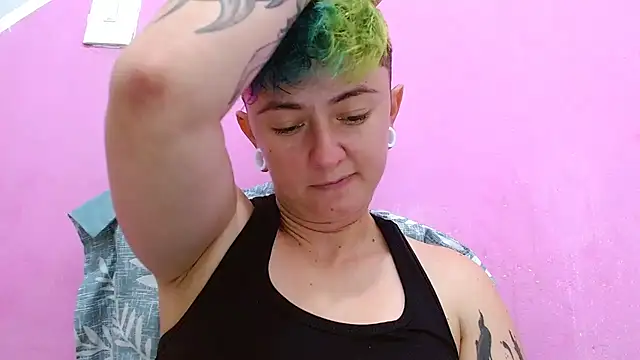 tomboyblue online show from October 2025 10:51:01 PM