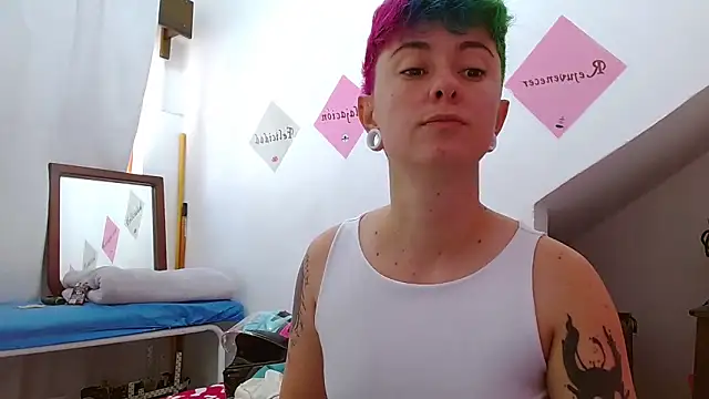 tomboyblue online show from October 2025 06:02:01 PM