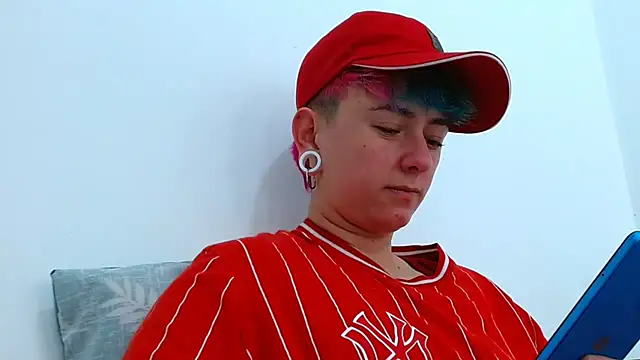 tomboyblue online show from November 2025 07:45:02 PM