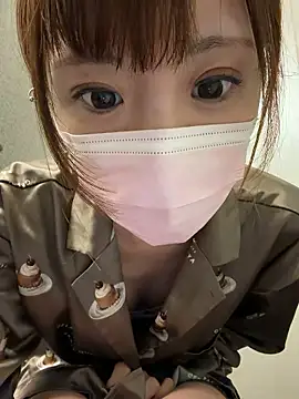 Snapshot of shihori_s2 chatting on November 2025 05:49:01 PM shihori s2 online show from November 2025 05:49:01 PM