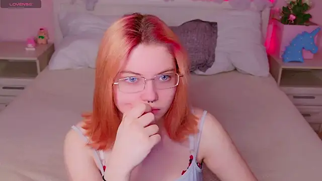 Snapshot of Lisa_Adam chatting on March 2025 04:03:02 AM Lisa Adam online show from March 2025 04:03:02 AM