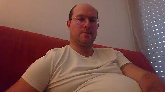 porompomperro online show from December 2024 02:00:01 PM