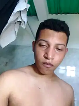 Snapshot of Fuenmayor40 chatting on December 2025 07:08:02 PM Fuenmayor40 online show from December 2025 07:08:02 PM