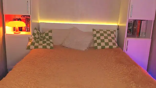 Snapshot of Leaaaaaaaaa chatting on February 2025 05:35:01 PM Leaaaaaaaaa online show from February 2025 05:35:01 PM