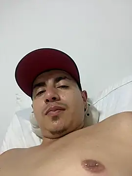 Snapshot of DanielGomez9 chatting on January 2025 04:41:02 AM DanielGomez9 online show from January 2025 04:41:02 AM