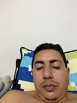 Snapshot of DanielGomez9 chatting on March 2025 05:05:02 AM DanielGomez9 online show from March 2025 05:05:02 AM