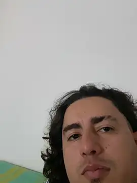 DanielGomez9 online show from April 2026 01:34:01 PM