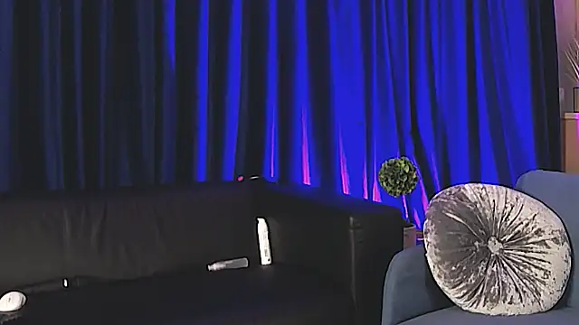 RosaCatalleya online show from February 2026 05:13:02 AM