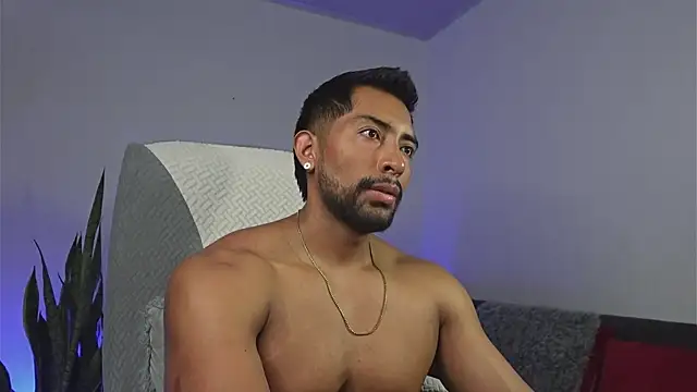 Snapshot of Couple_muscle1 chatting on June 2026 08:55:02 PM Couple muscle1 online show from June 2026 08:55:02 PM