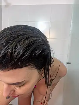 Eva Gonzalez online show from December 2024 03:31:01 PM