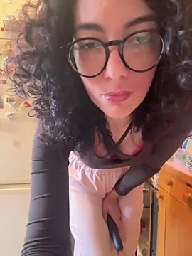 Strawberry queen91 online show from April 2026 03:57:01 PM