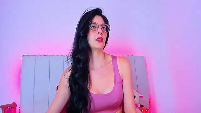 caro lyne  online show from May 2026 06:16:01 PM