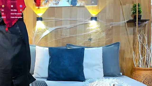 Snapshot of marianaa90 chatting on October 2025 02:18:02 PM marianaa90 online show from October 2025 02:18:02 PM