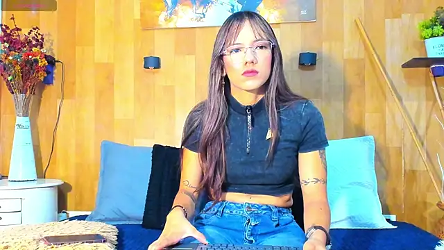 Snapshot of marianaa90 chatting on May 2026 12:54:02 PM marianaa90 online show from May 2026 12:54:02 PM