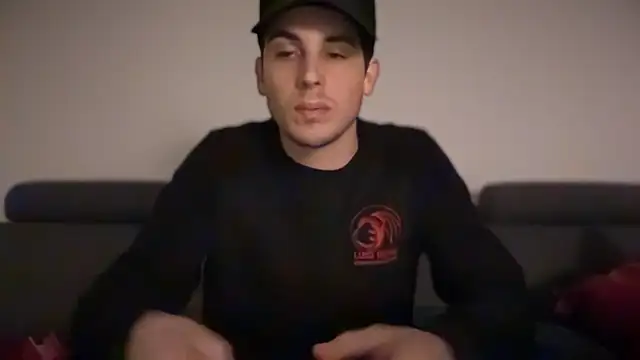 Snapshot of abe_in_red chatting on February 2025 12:16:01 AM abe in red online show from February 2025 12:16:01 AM