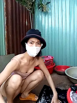 Snapshot of Lyly_sexy2k chatting on March 2025 06:37:02 AM Lyly sexy2k online show from March 2025 06:37:02 AM