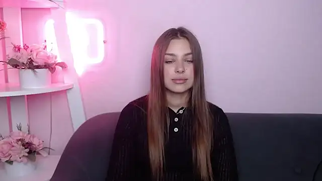 Snapshot of MilanaAngelAs chatting on July 2026 05:00:02 AM MilanaAngelAs online show from July 2026 05:00:02 AM