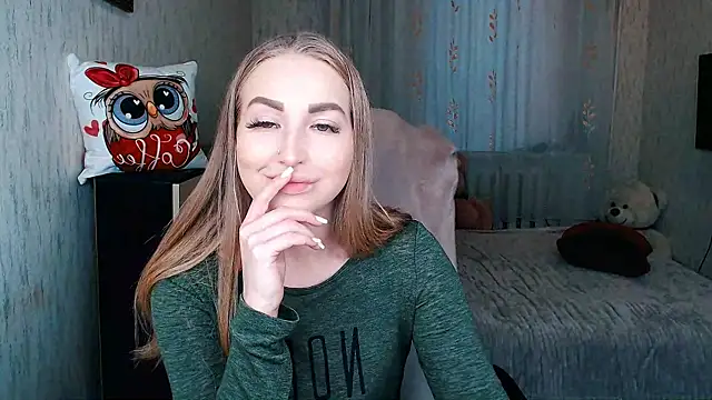 Snapshot of _KittyBoo chatting on November 2025 07:08:01 AM KittyBoo online show from November 2025 07:08:01 AM