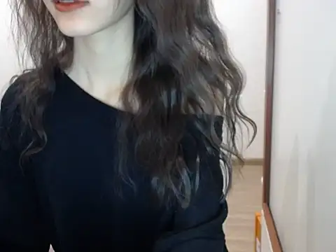 LiDonnaa online show from February 2025 02:18:01 PM