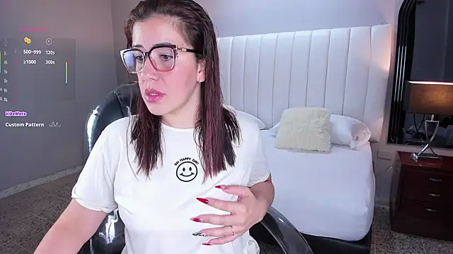 Snapshot of vanity_sex chatting on October 2025 11:42:01 AM vanity sex online show from October 2025 11:42:01 AM