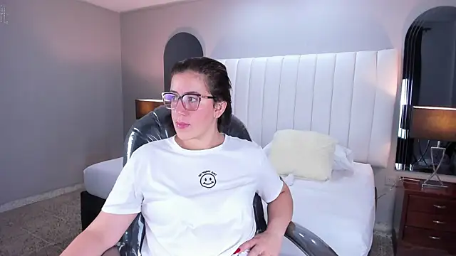 Snapshot of vanity_sex chatting on October 2025 11:36:01 AM vanity sex online show from October 2025 11:36:01 AM