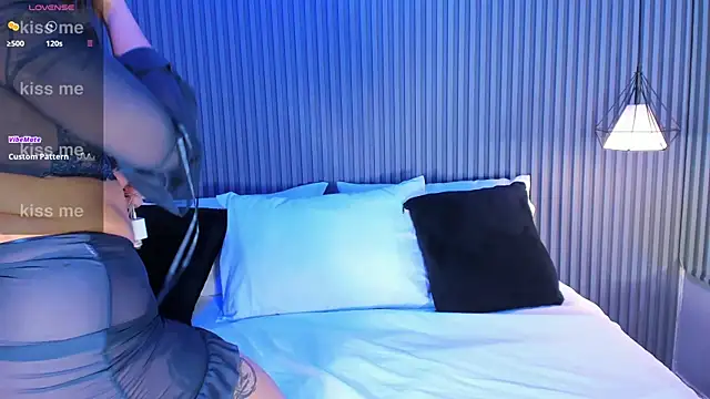 Snapshot of vanity_sex chatting on November 2025 11:54:01 AM vanity sex online show from November 2025 11:54:01 AM