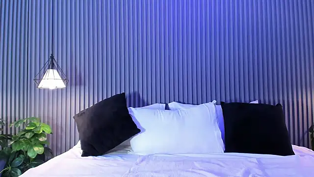 Snapshot of vanity_sex chatting on December 2025 11:41:02 AM vanity sex online show from December 2025 11:41:02 AM