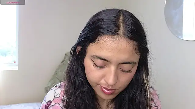 ViolettaSummer online show from October 2025 05:12:01 PM