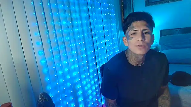 Snapshot of Papinine6 chatting on September 2025 08:25:02 AM Papinine6 online show from September 2025 08:25:02 AM