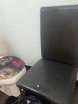 Snapshot of Papinine6 chatting on November 2025 08:31:01 AM Papinine6 online show from November 2025 08:31:01 AM