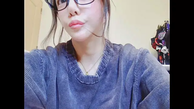 Snapshot of nene_teacher chatting on December 2024 01:06:02 PM nene teacher online show from December 2024 01:06:02 PM