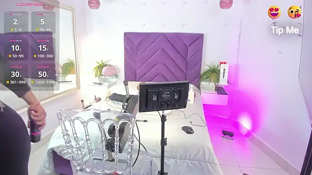 Katejordan online show from January 2026 08:18:02 PM