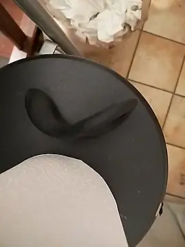 percingintime online show from September 2025 11:49:02 PM