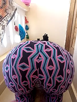 zainabsmile online show from April 2026 10:10:01 AM