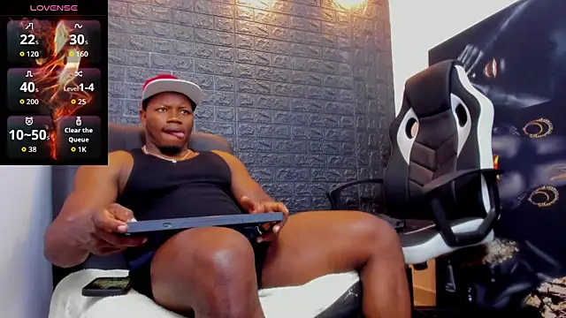 tommike online show from February 2026 12:42:01 AM