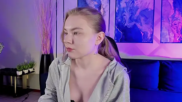 ValerieViolette online show from December 2024 01:03:01 AM