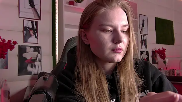 ValerieViolette online show from March 2025 09:18:02 AM