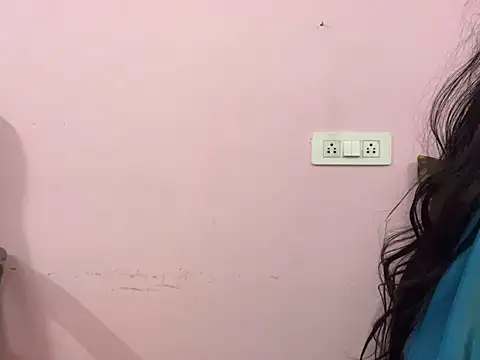 Snapshot of roshni-5 chatting on January 2025 04:44:02 PM roshni-5 online show from January 2025 04:44:02 PM