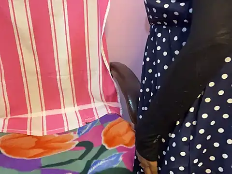 Snapshot of roshni-5 chatting on March 2025 03:48:02 PM roshni-5 online show from March 2025 03:48:02 PM