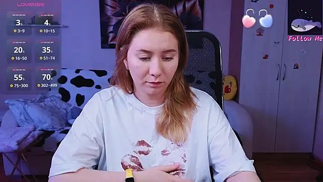 D0nna  online show from October 2025 06:56:02 AM