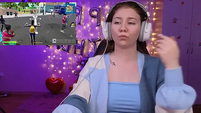 D0nna  online show from June 2026 09:45:01 PM