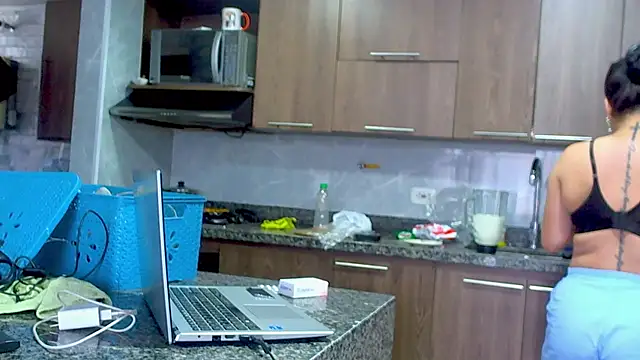 Snapshot of adan_eva960 chatting on September 2025 04:21:01 PM adan eva960 online show from September 2025 04:21:01 PM