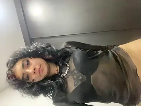 Snapshot of _Gothiccbitch_ chatting on December 2024 09:02:01 AM  Gothiccbitch  online show from December 2024 09:02:01 AM