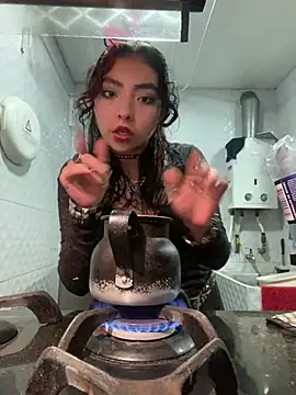 Snapshot of _Gothiccbitch_ chatting on December 2024 07:03:01 AM  Gothiccbitch  online show from December 2024 07:03:01 AM