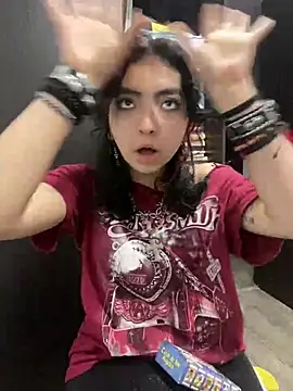 Snapshot of _Gothiccbitch_ chatting on December 2024 07:11:02 AM  Gothiccbitch  online show from December 2024 07:11:02 AM