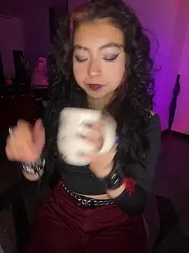 Snapshot of _Gothiccbitch_ chatting on October 2025 07:27:02 AM  Gothiccbitch  online show from October 2025 07:27:02 AM