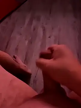 Snapshot of Szeltolo001 chatting on November 2025 03:06:02 AM Szeltolo001 online show from November 2025 03:06:02 AM